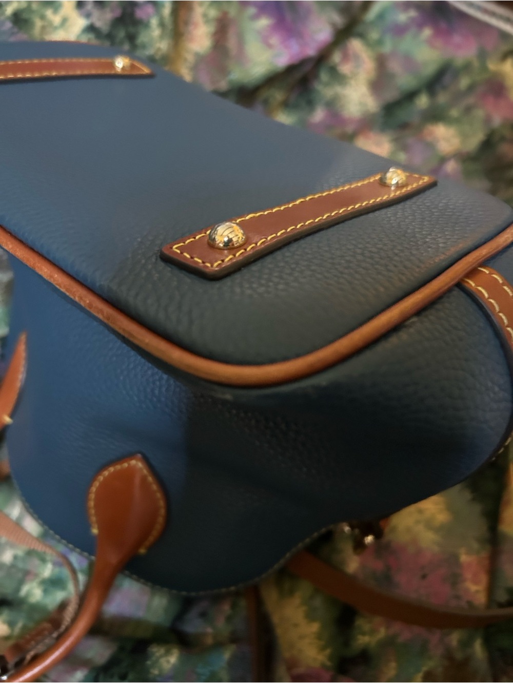 Dooney & Bourke Authentic Blue Pebbled Leather Dome Handbag W/ Brown Trim - Picture 9 of 12